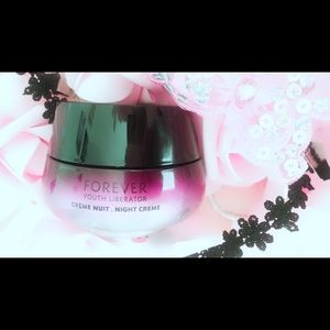 YSL Forever Youth Liberator Night Creme